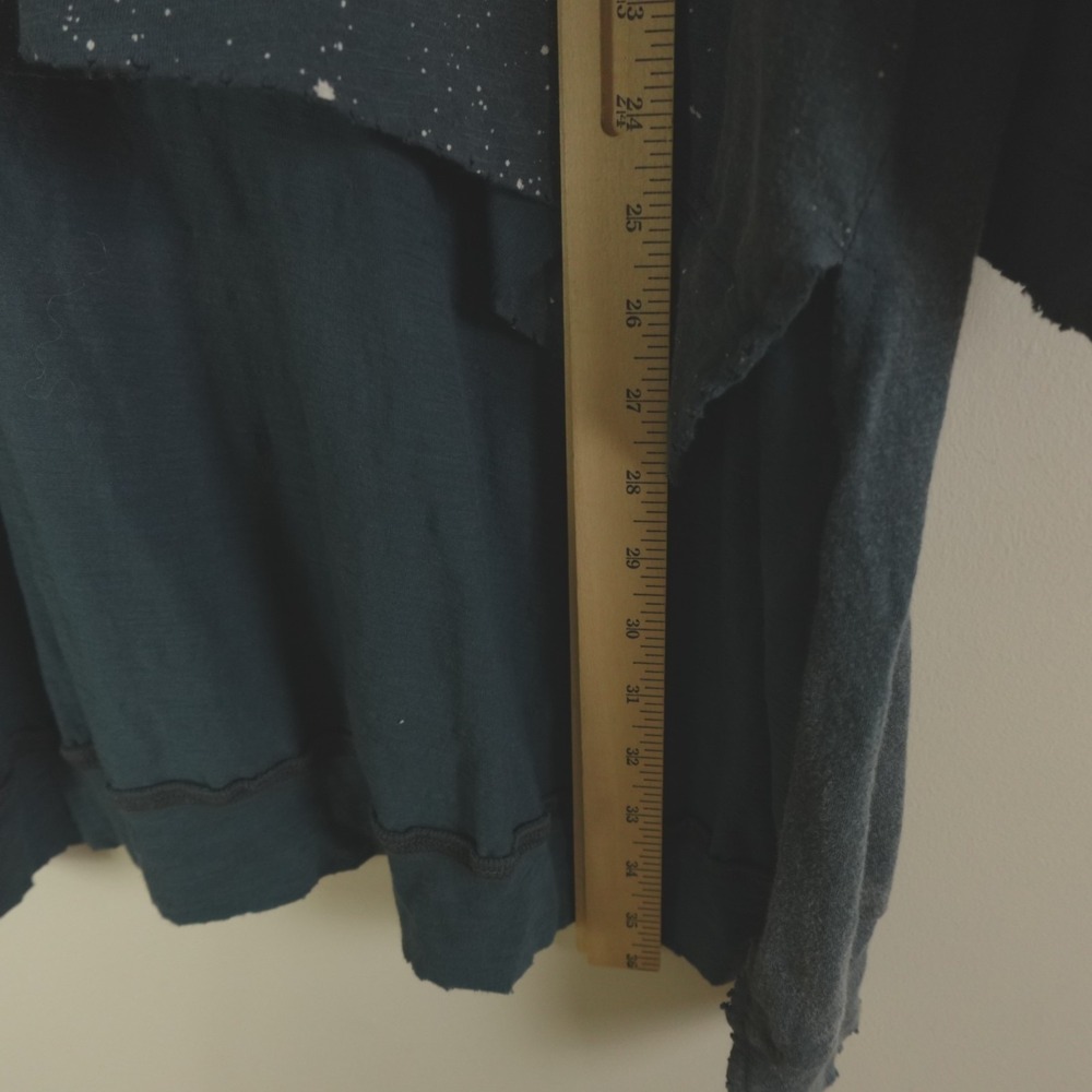 Magnolia Pearl Pullover Francis Hi Lo Moon and Stars - Picture 7 of 15